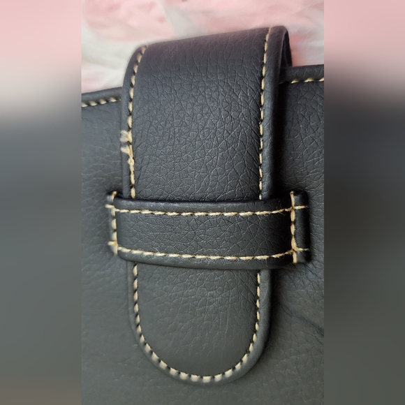 Mini Executive Leather Portfolio Folder, 1" Ring Binder and 250-Sheet Capacity - Picture 7 of 10